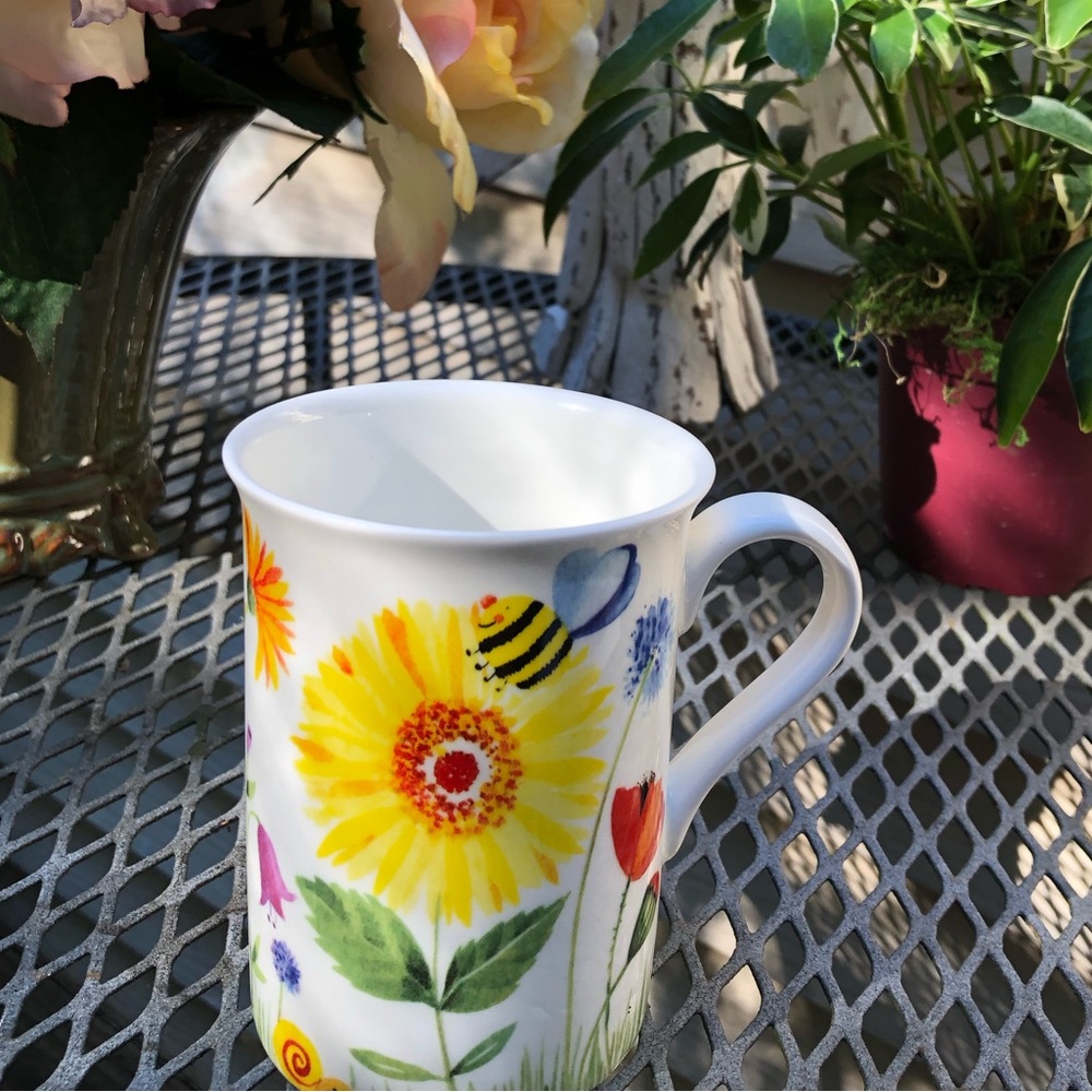 Coffee or tea mug